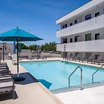 Upscale Cozy Nashville Condo With Pool, Patio, Parking