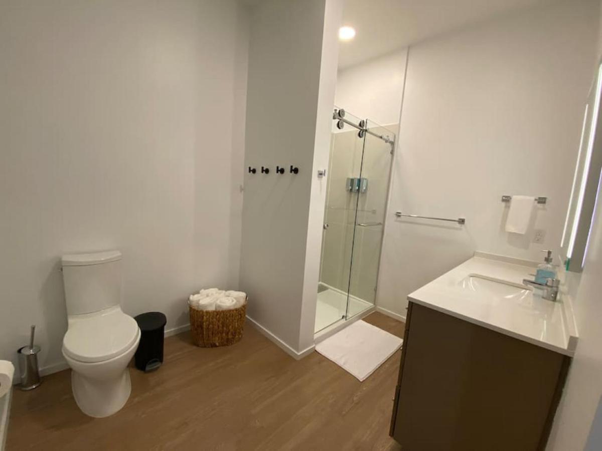 Holiday home Upscale Cozy With Pool, Patio, Parking *