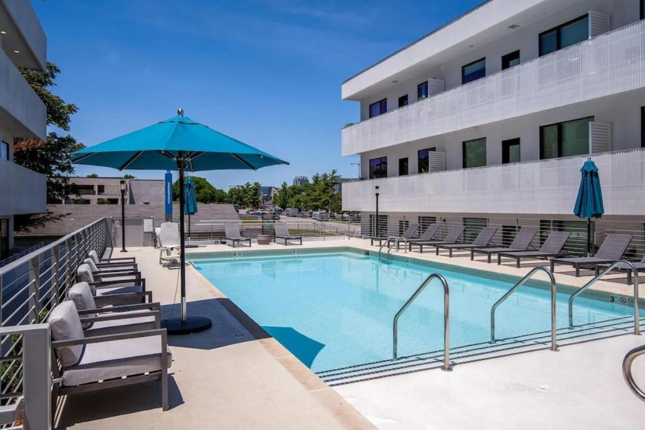 Holiday home Upscale Cozy With Pool, Patio, Parking